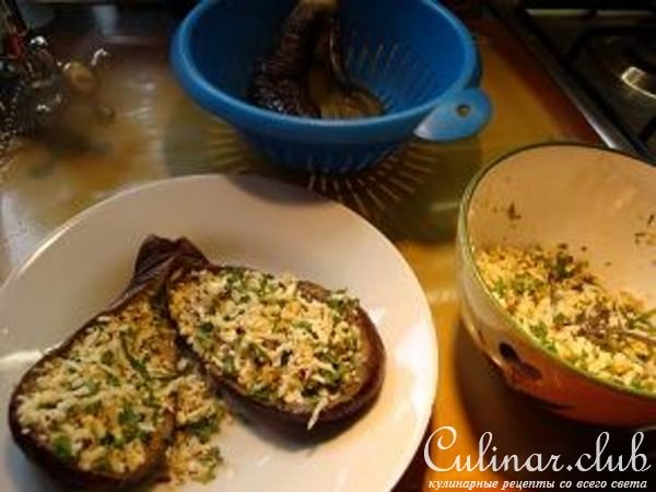 Баклажаны, фаршированные сыром