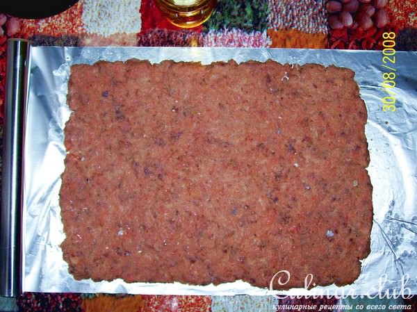 Рулет из горбуши с сыром, яйцом и зеленым луком