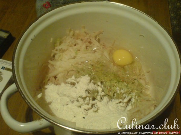 Драники с муссом из форели