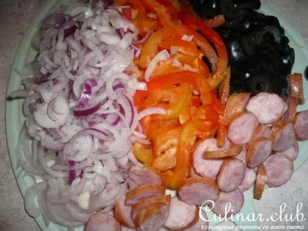 пицца пикантная с жареными грибами
