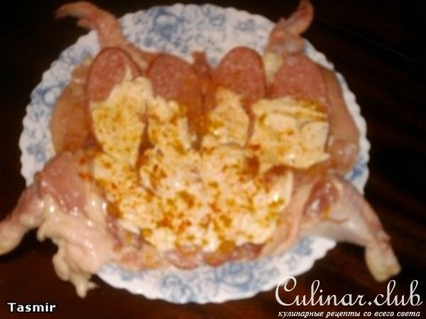 Куриный рулет с плавленным сыром и беконом