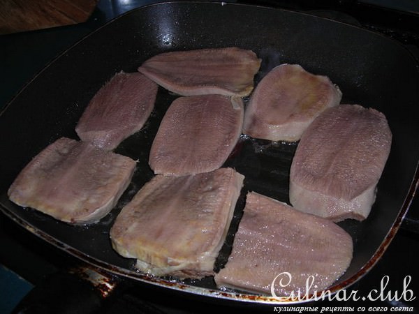 ЯЗЫК,ТУШЕННЫЙ С КУРАГОЙ