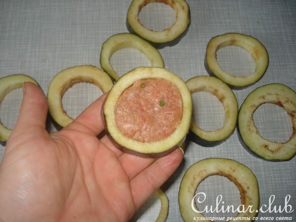 Баклажаные кольца с фаршем