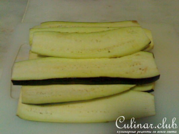 Мясные колбаски с баклажановой начинкой