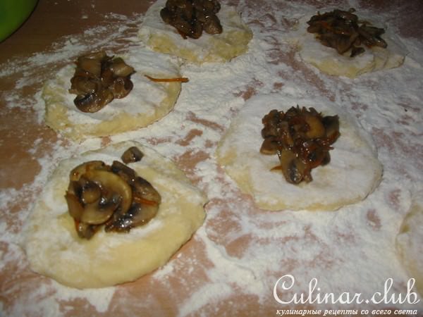 КАРТОФЕЛьНЫЕ ПИРОЖКИ