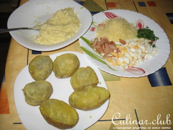 картофель,запеченый в СВЧ, с наполнителями