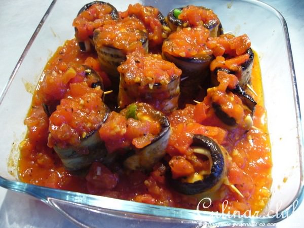 Melanzane alla parmigiana (баклажановые рулетики с моцареллой)