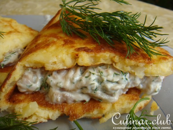 Омлет с картошкой и селедкой