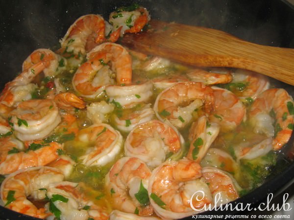 Креветки в чесночном соусе(Gambas al pil-pil)