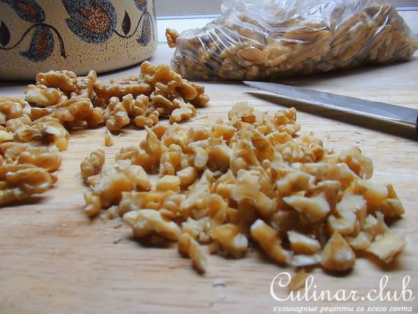 Ржаные булочки с грецкими орехами.