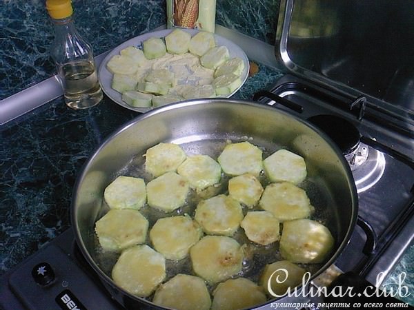 кабачки жаренные
