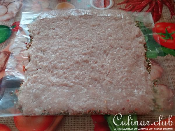 Рулет из куриных грудок