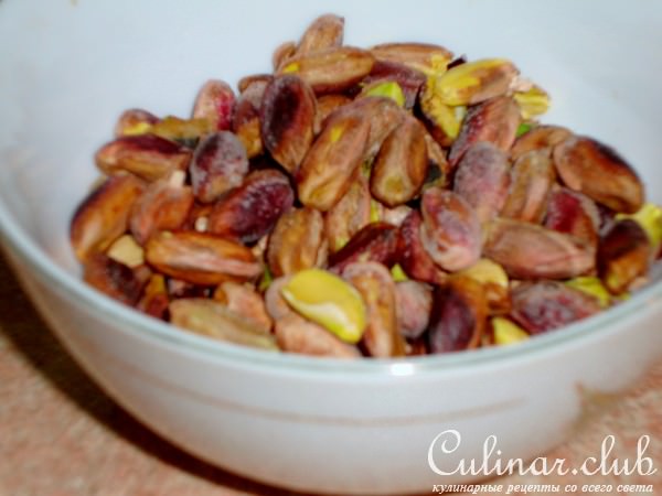 Паштет из куриной печени с фисташками