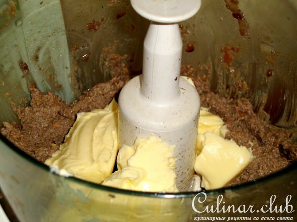 Паштет из куриной печени с фисташками