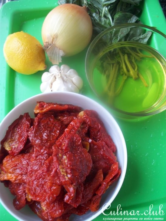 Паштет из куриной печени с песто из вяленых помидор !!!
