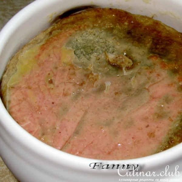 Патэ из куриной печенки с брусничным желе