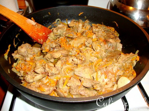 Паштет из куриной печени с фисташками