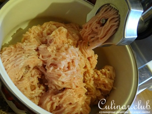 Рулет из куриных грудок