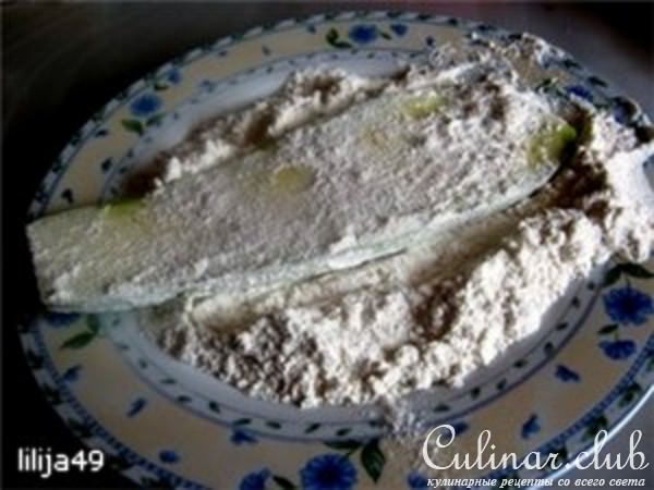 Кабачок с сыром и чесноком