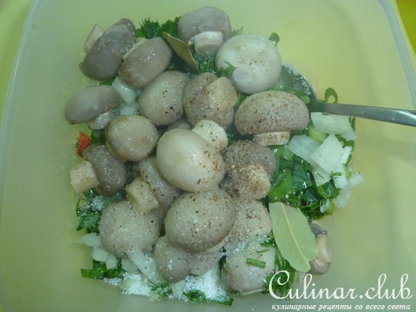 Шампиньоны маринованные " Успеем за два часа до боя курантов"