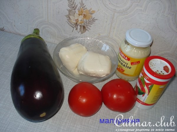 Башенки с моцареллой и баклажанами.