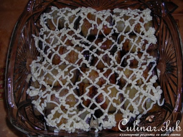 баклажанные рулетики с орехово-сырной начинкой