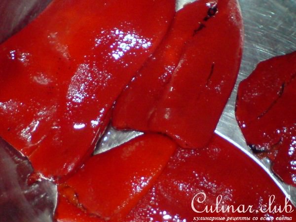 Перцы, фаршированные творожным сыром с зеленью и чесноком