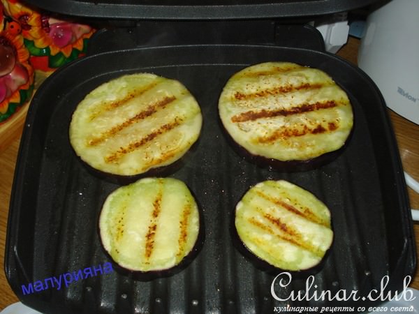 Башенки с моцареллой и баклажанами.
