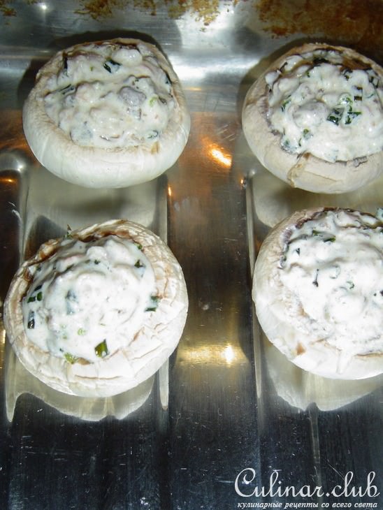 Шампиньоны фаршированные "Морское искушение"