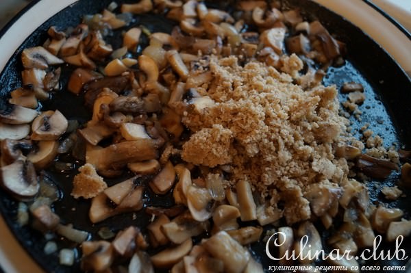 Салат с кальмарами и шампиньонами