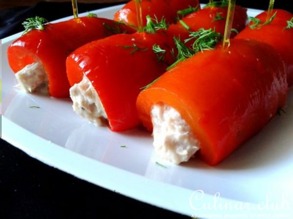 Рулетики из печеного болгарского перца...с вкусной начинкой)))