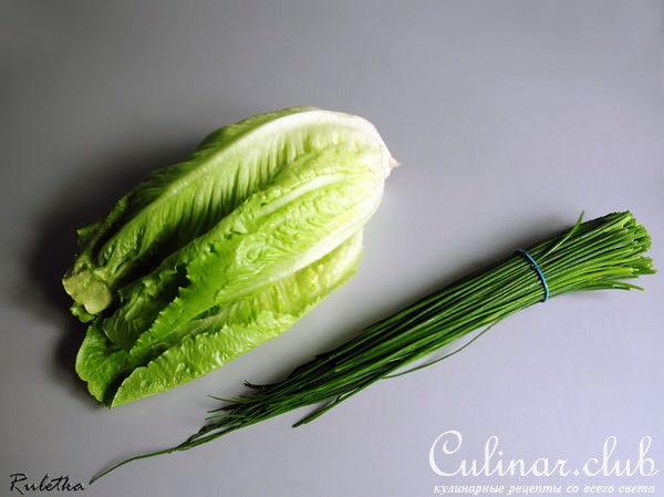 Ролл с мясом краба и муссом из йогурта и мяты.