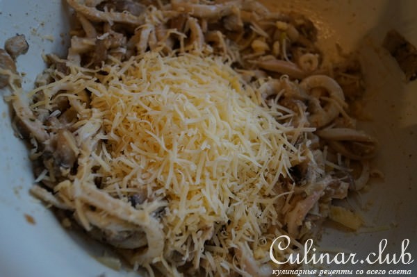 Салат с кальмарами и шампиньонами