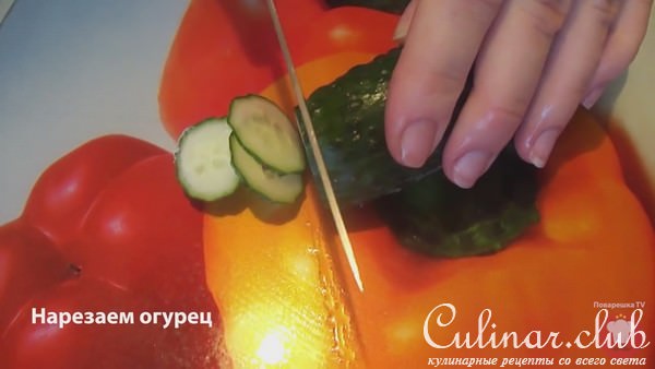 Рулет с красной рыбой