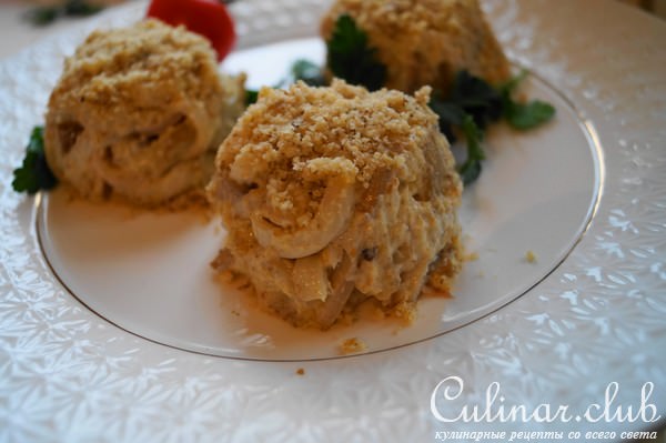 Салат с кальмарами и шампиньонами
