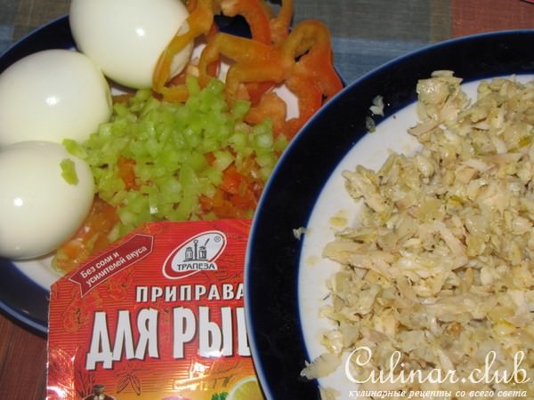 Рыбный рулет с овощами.