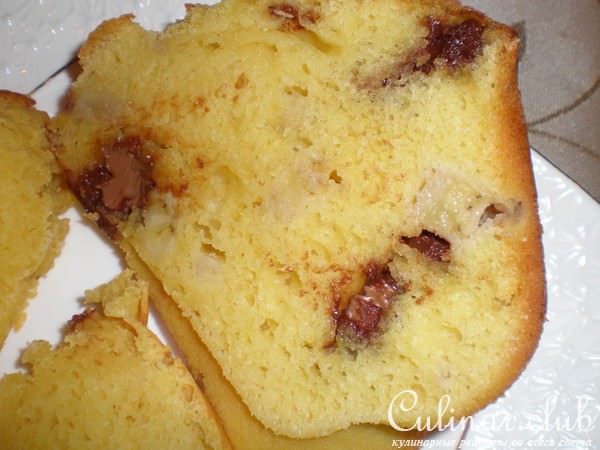 Кукурузный кекс с бананом и шоколадом