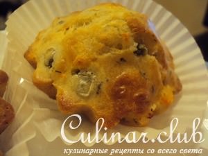      (Cake au poulet et a l'estragon)