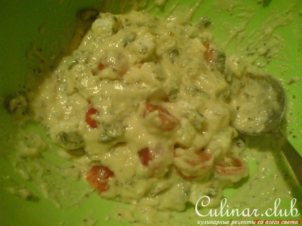 закусочный кекс с помидорами, брынзой и тыквенными семечками
