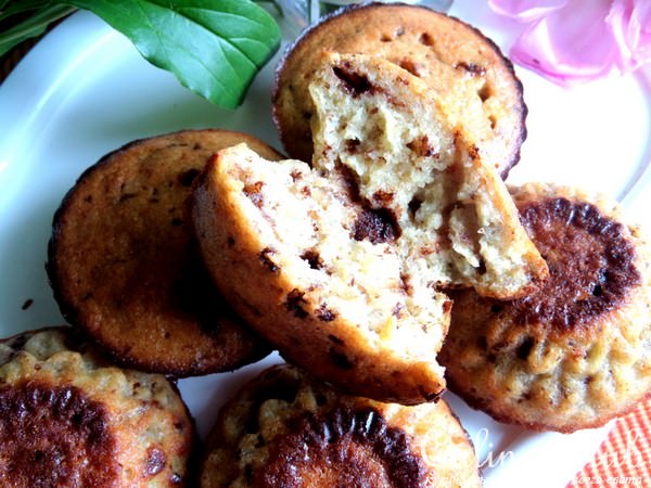 Кексы-маннички с бананом и сырочками
