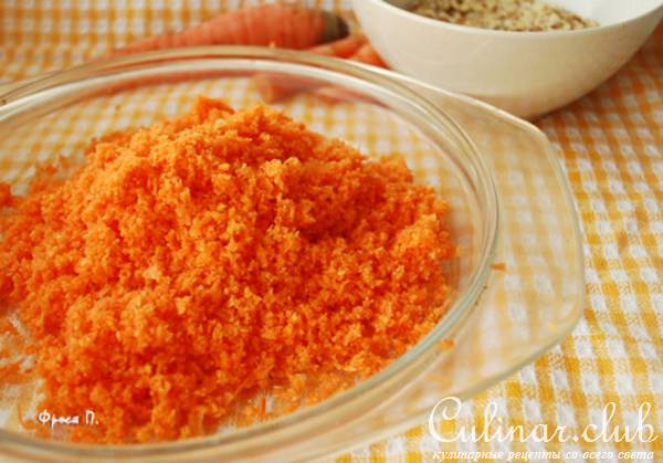 Морковные кексы с орехами