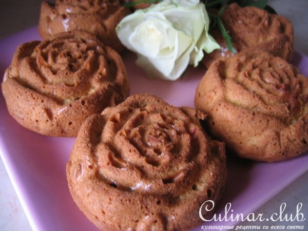 Морковные маффины со сливой