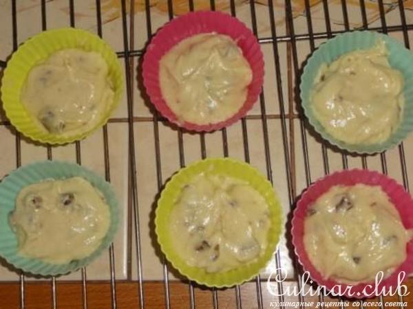 Маффины с малиновым кремом и шоколадом