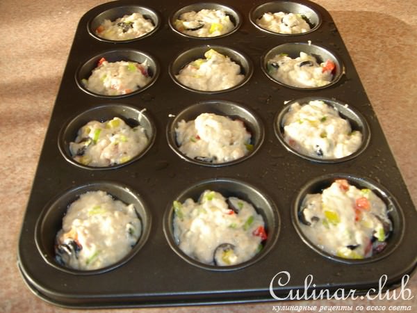 Маффины постные с паприкой и маслинами