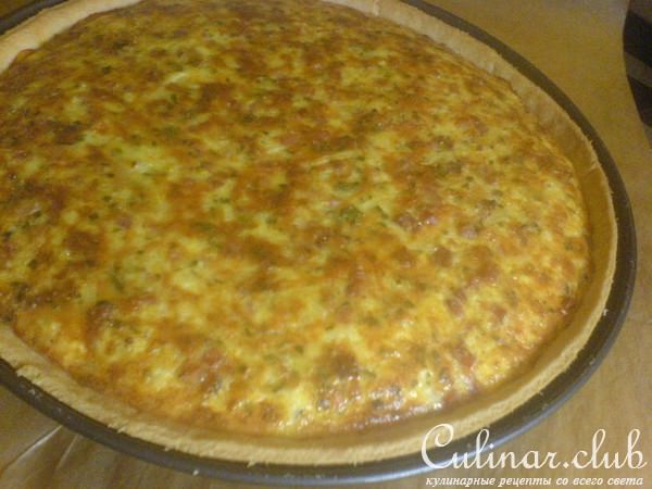 Луковый пирог с окороком.