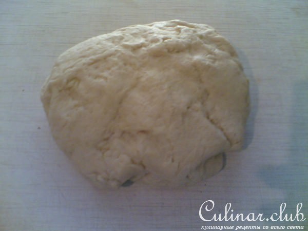 кальцоне со шпинатом и яйцом