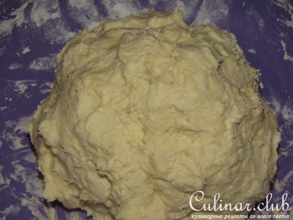 Пирог с сыром и грибами.