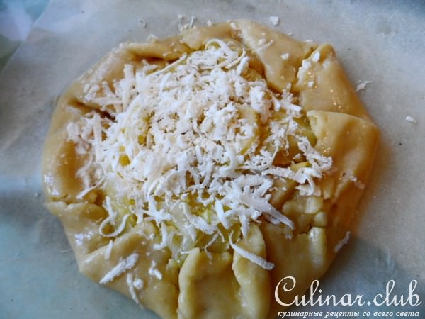 Галета с яблоком и луком.