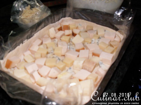 Пай с сыром и с миндалём