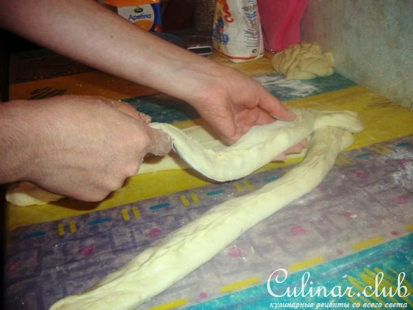 Сырная косичка с грибами + бонус мясной пирог!